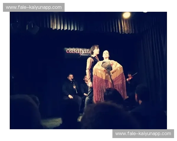 双城记：神户的精致慢生活与上海的魔幻协奏曲——一场关于灵魂栖息地的跨海博弈